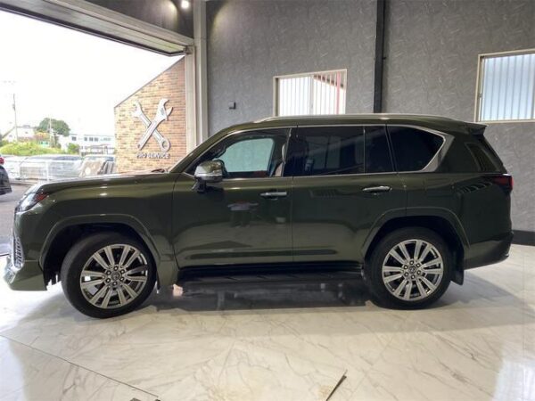 Ref:AUX-19609844 LEXUS LX 2023 - Image 5