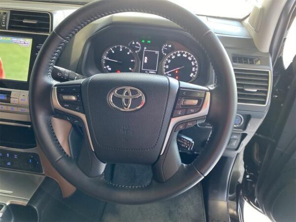 Ref:AUX-19609846 TOYOTA LAND CRUISER PRADO 2022 - Image 16