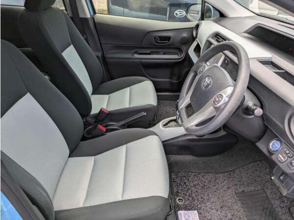 Ref:AUX-19611317 TOYOTA AQUA 2013 - Image 12