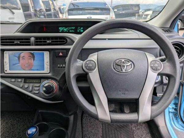 Ref:AUX-19611317 TOYOTA AQUA 2013 - Image 18