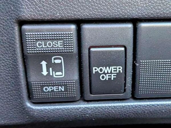 Ref:AUX-19611757 MAZDA PREMACY 2013 - Image 8