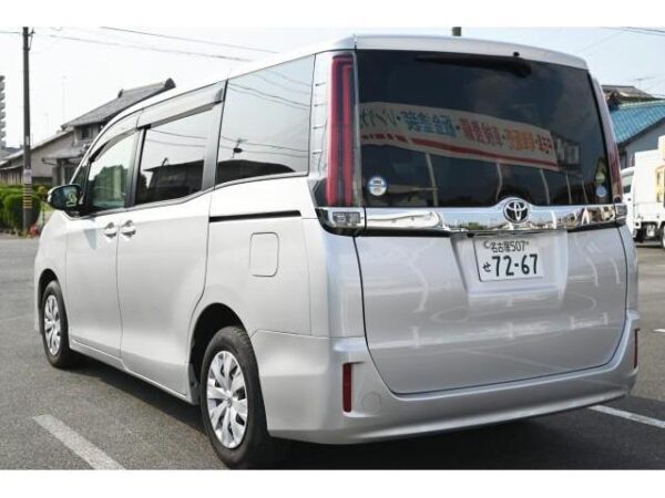 Ref:AUX-19618009 TOYOTA NOAH 2017 - Image 2