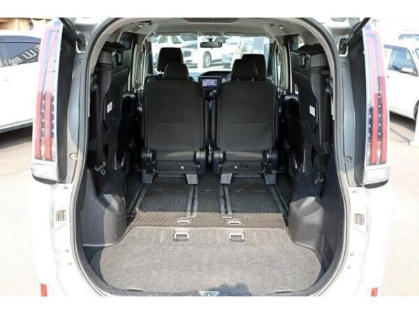 Ref:AUX-19618009 TOYOTA NOAH 2017 - Image 15