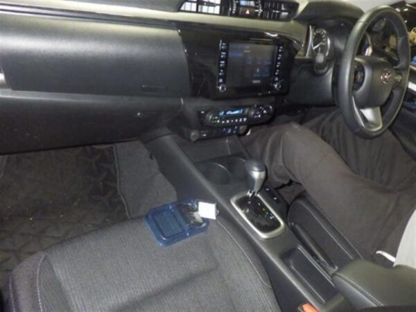 Ref:AUX-19618016 TOYOTA HILUX 2024 - Image 3