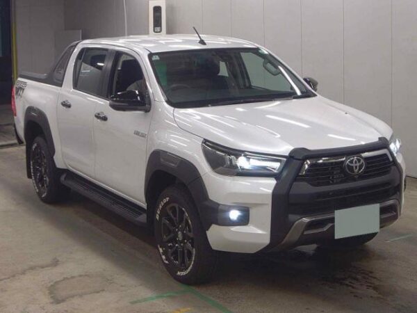 Ref:AUX-19618016 TOYOTA HILUX 2024