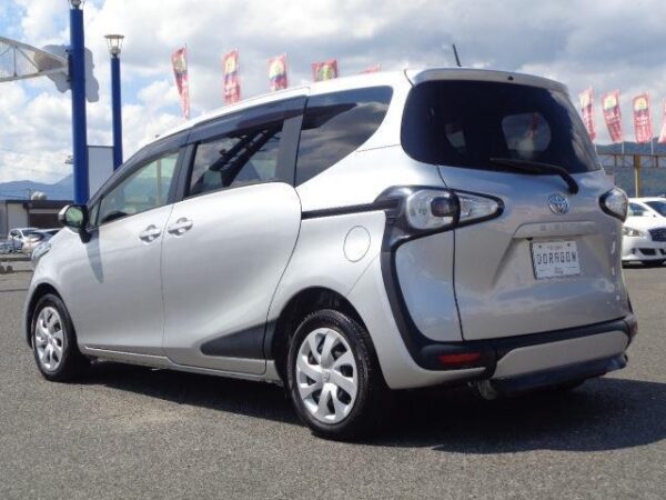 Ref:AUX-19618344 TOYOTA SIENTA 2016 - Image 8