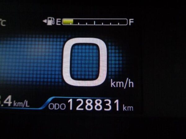 Ref:AUX-19618346 TOYOTA PRIUS 2017 - Image 2