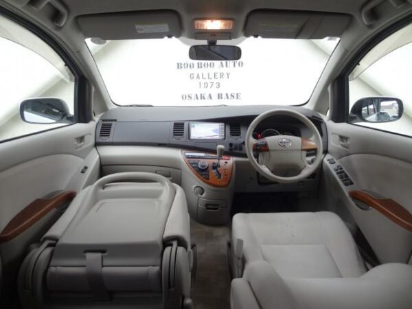 Ref:AUX-19618413 TOYOTA ISIS 2010 - Image 3