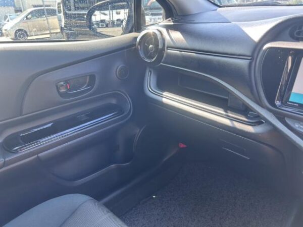 Ref:AUX-19625154 TOYOTA AQUA 2017 - Image 11