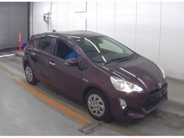 Ref:AUX-19625154 TOYOTA AQUA 2017 - Image 4