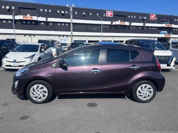 Ref:AUX-19625154 TOYOTA AQUA 2017 - Image 9
