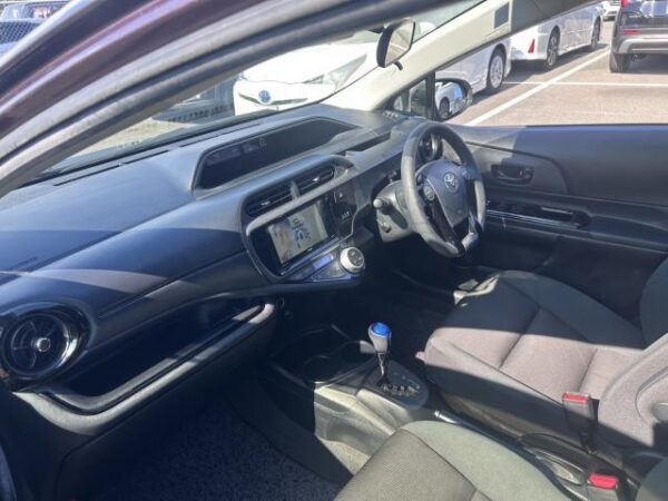 Ref:AUX-19625154 TOYOTA AQUA 2017 - Image 10