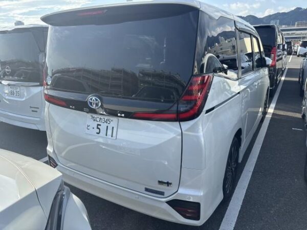 Ref:AUX-19629554 TOYOTA NOAH 2023 - Image 5