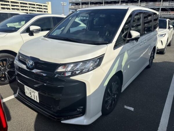 Ref:AUX-19629554 TOYOTA NOAH 2023