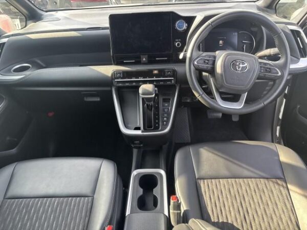 Ref:AUX-19629554 TOYOTA NOAH 2023 - Image 9