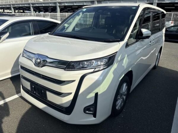 Ref:AUX-19629599 TOYOTA NOAH 2022