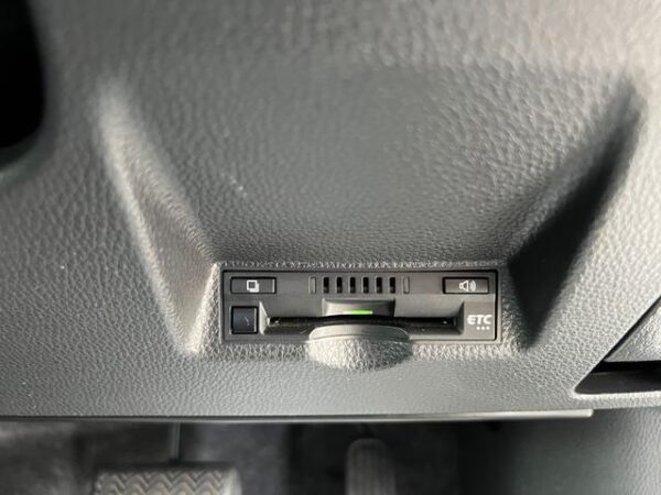 Ref:AUX-19640966 TOYOTA YARIS 2020 - Image 6