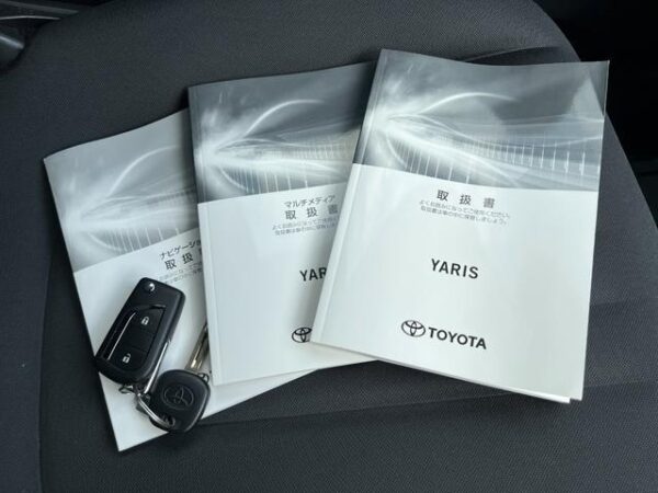 Ref:AUX-19640967 TOYOTA YARIS 2022 - Image 17