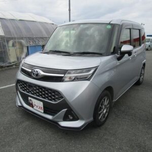 2017 Toyota Tank silver gasoline used car Japan export
