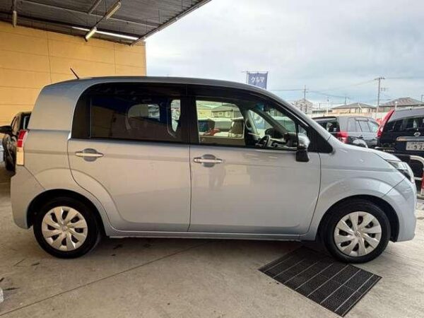 Ref:AUX-19642769 TOYOTA SPADE 2015 - Image 18