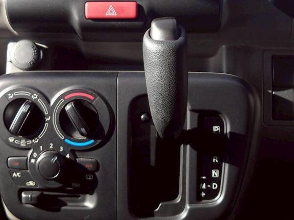Ref:AUX-19644524 NISSAN NV100 CLIPPER VAN 2018 - Image 16