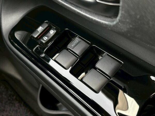Ref:AUX-19644527 TOYOTA AQUA 2017 - Image 19
