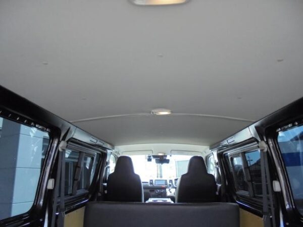 Ref:AUX-19644784 TOYOTA HIACE VAN 2022 - Image 17