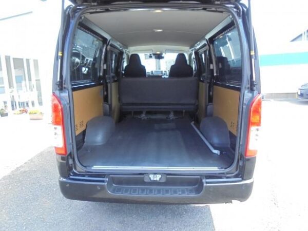 Ref:AUX-19644784 TOYOTA HIACE VAN 2022 - Image 19