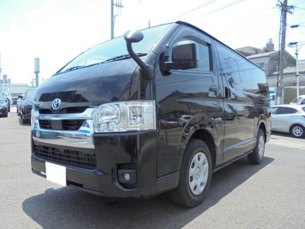 Ref:AUX-19644784 TOYOTA HIACE VAN 2022