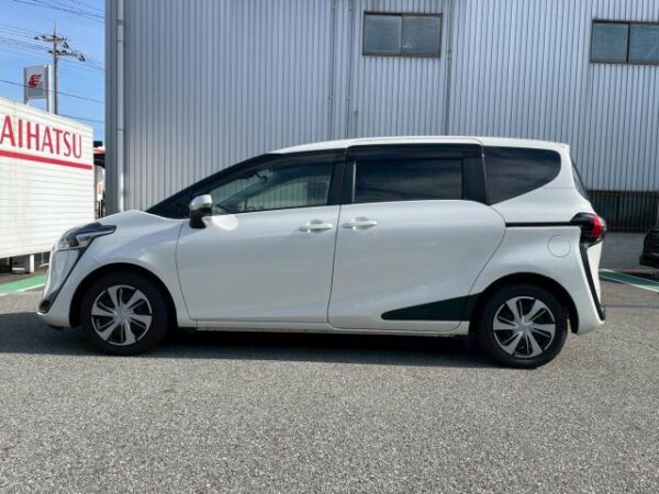 Ref:AUX-19648425 TOYOTA SIENTA 2019 - Image 4