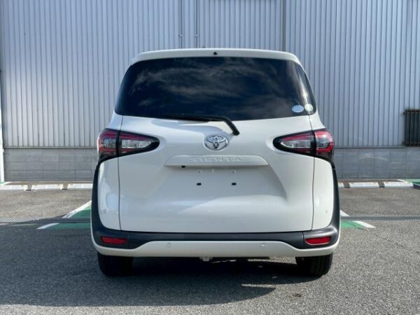 Ref:AUX-19648425 TOYOTA SIENTA 2019 - Image 6