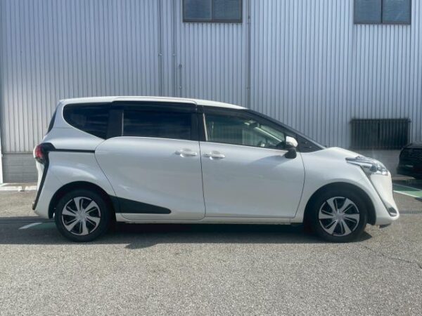 Ref:AUX-19648425 TOYOTA SIENTA 2019 - Image 8