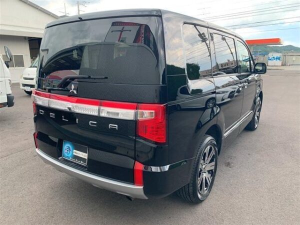 Ref:AUX-19648717 MITSUBISHI DELICA D:5 2023 - Image 2