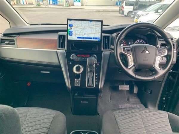 Ref:AUX-19648717 MITSUBISHI DELICA D:5 2023 - Image 7