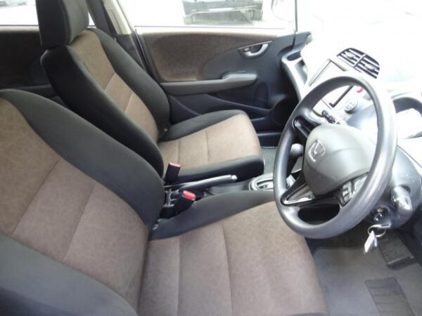 Ref:AUX-19648847 HONDA FIT SHUTTLE HYBRID 2014 - Image 12