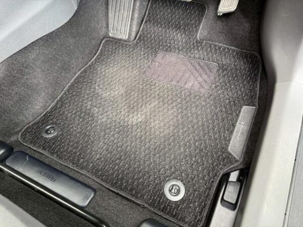 Ref:AUX-19656049 TOYOTA PRIUS ALPHA 2013 - Image 11