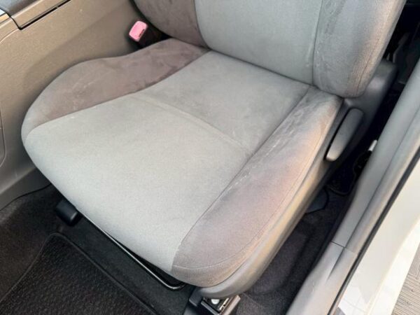 Ref:AUX-19656049 TOYOTA PRIUS ALPHA 2013 - Image 14