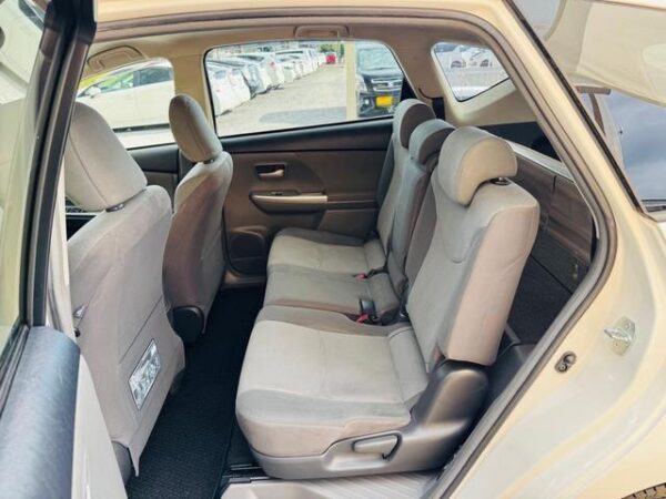 Ref:AUX-19656049 TOYOTA PRIUS ALPHA 2013 - Image 8