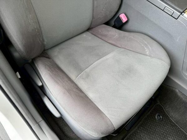 Ref:AUX-19656049 TOYOTA PRIUS ALPHA 2013 - Image 10