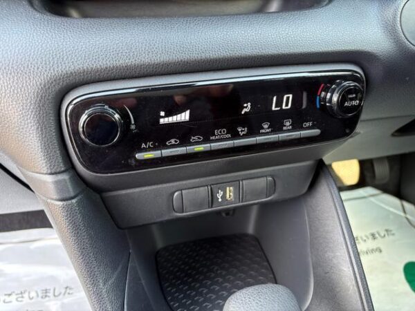 Ref:AUX-19656073 TOYOTA YARIS 2021 - Image 8