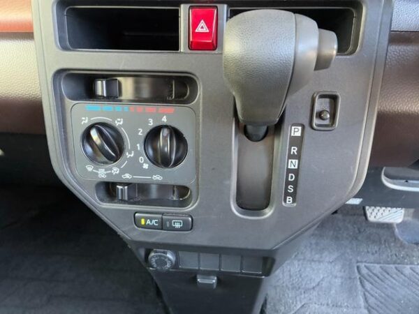 Ref:AUX-19656171 TOYOTA TANK 2017 - Image 14