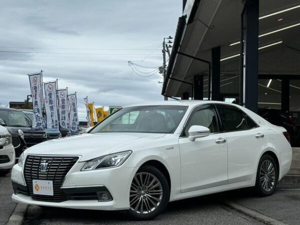 Ref:AUX-19656539 TOYOTA CROWN HYBRID 2015