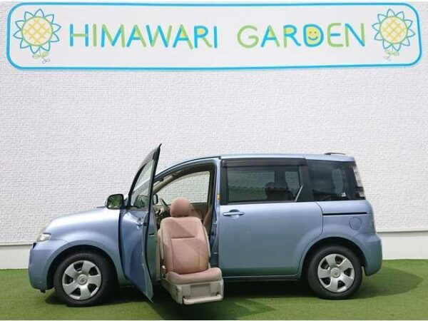 Ref:AUX-19658007 TOYOTA SIENTA 2012