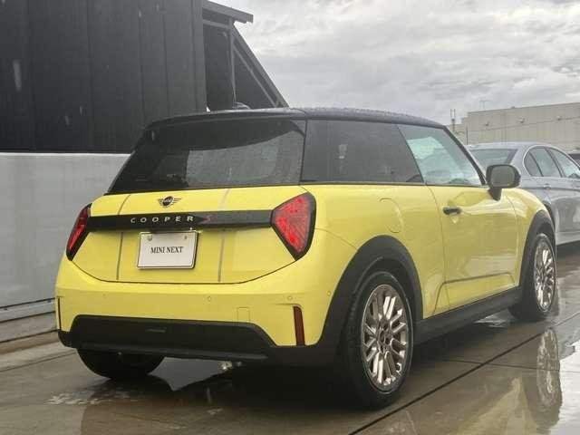 Ref:AUX-19658711 MINI MINI 2025 - Image 3