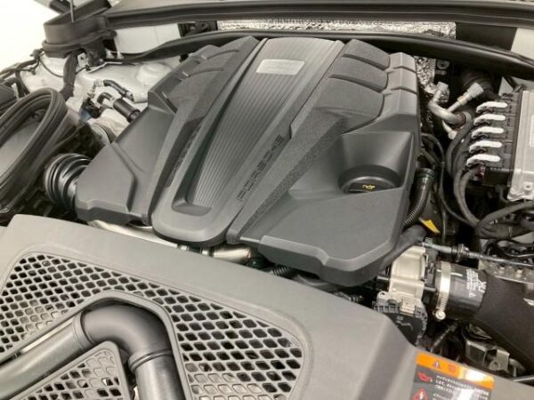 Ref:AUX-19660677 PORSCHE MACAN 2023 - Image 16
