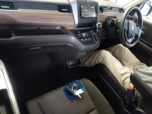 Ref:AUX-19660812 HONDA FREED 2020 - Image 3