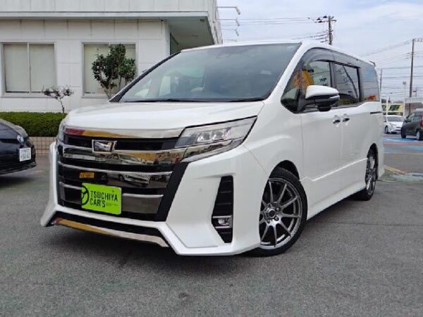 Ref:AUX-19660906 TOYOTA NOAH 2019