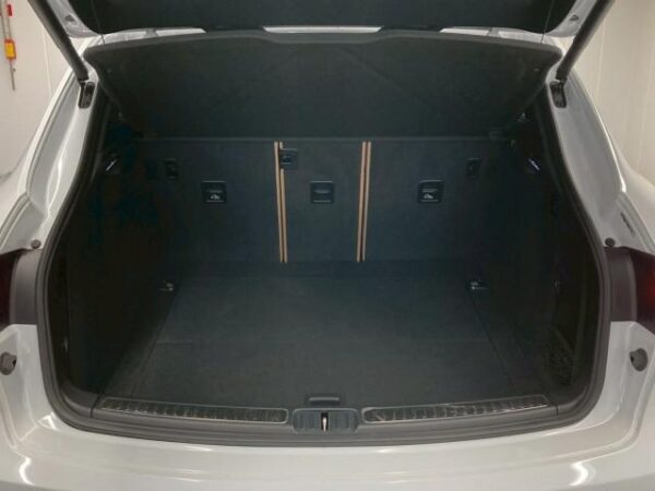 Ref:AUX-19660962 PORSCHE MACAN 2023 - Image 17