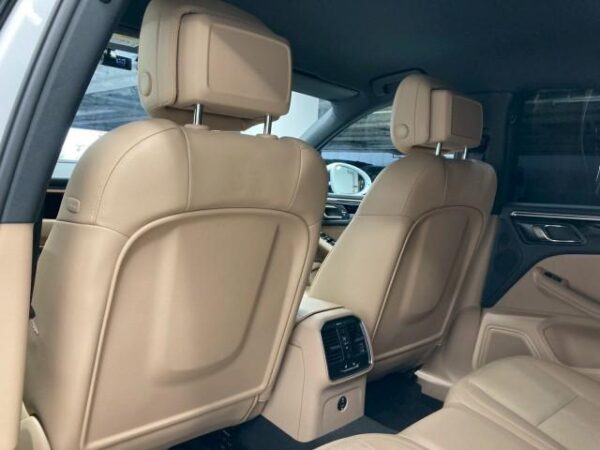 Ref:AUX-19660962 PORSCHE MACAN 2023 - Image 18
