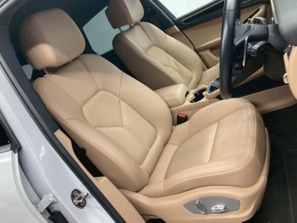 Ref:AUX-19660962 PORSCHE MACAN 2023 - Image 4